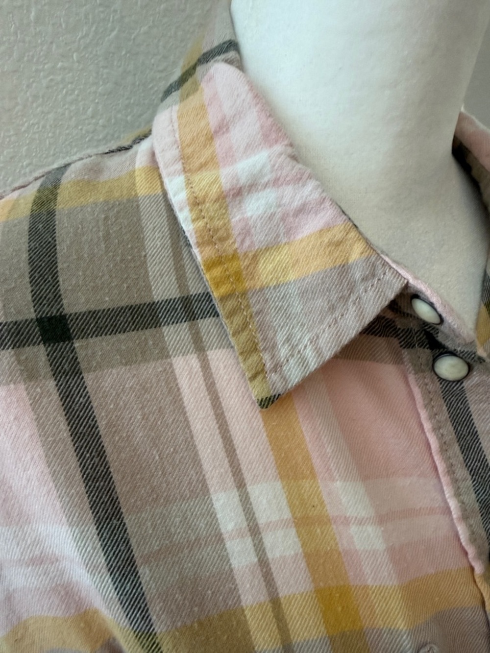 American Eagle Outfitters Pink and Yellow Plaid Snap-Front Shirt - Picture 3 of 6